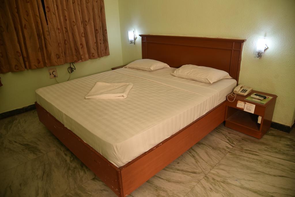 Hotel Green Park Kumbakonam Szoba fotó